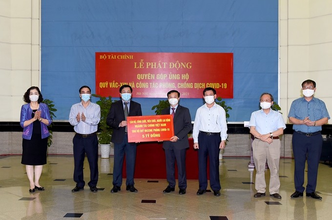 Ngành Tài chính huy động, quản lý hiệu quả nguồn lực tài chính cho phòng, chống dịch COVID-19