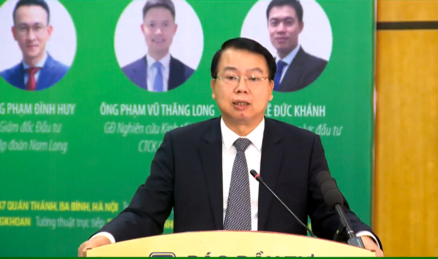 Thứ trưởng Bộ Tài chính Nguyễn Đức Chi phát biểu tại buổi Tọa đàm. 