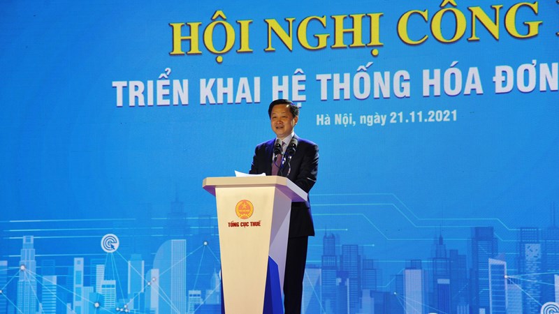 Phó Thủ tướng Chính phủ Lê Minh Khái phát biểu chỉ đạo Hội nghị trực tuyến toàn quốc công bố triển khai Hệ thống hóa đơn điện tử.