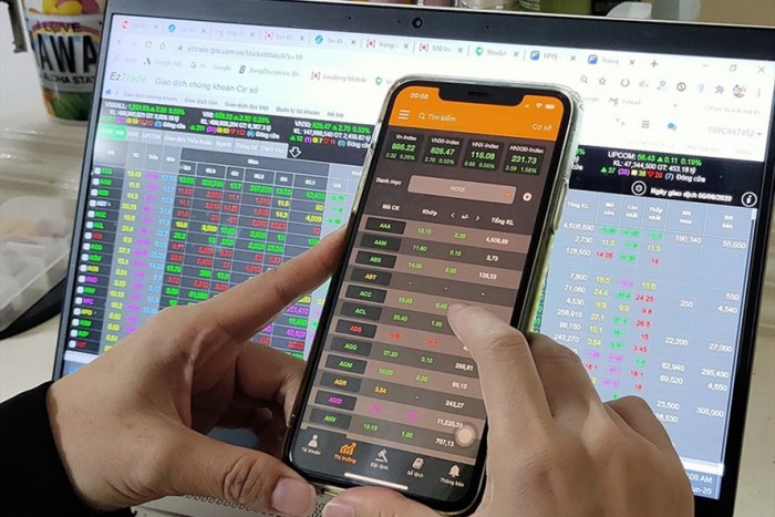 Thị trường chứng khoán Việt Nam có bị ảnh hưởng vì biến thể Omicron?