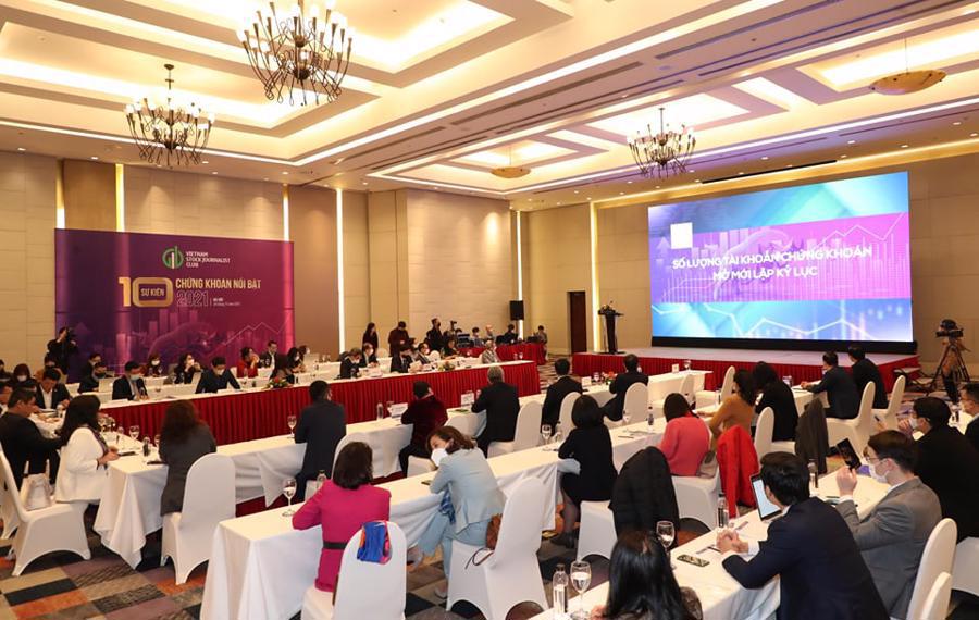 Toàn cảnh Lễ Công bố. Nguồn: vneconomy.vn.