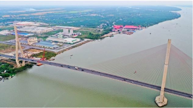  Hạ tầng giao thông vùng ĐBSCL  được cải thiện là điều kiện để vùng này thu hút mạnh nguồn vốn đầu tư. Ảnh Quốc Tuấn 