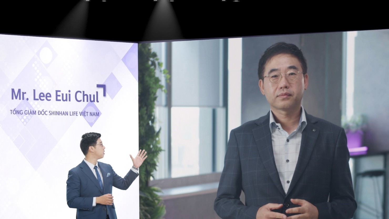 Ông Lee EuiChul - Tổng Giám đốc Shinhan Life Việt Nam phát biểu tại Lễ ra mắt thương hiệu và công bố hoạt động kinh doanh.