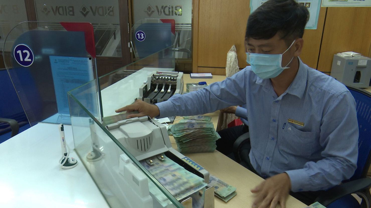 Hoạt động tại BIDV Cần Thơ. Ảnh: Gia Bảo