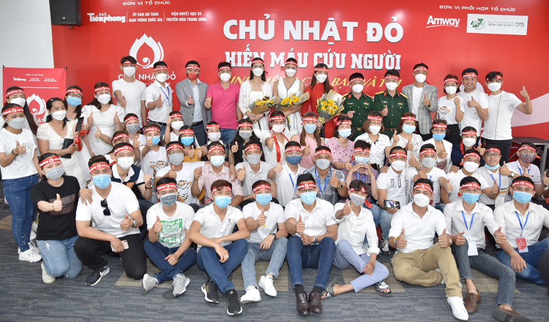 Chương trình thu hút hơn 300 nhân viên, nhà phân phối và khách hàng của Amway tham gia hiến máu.