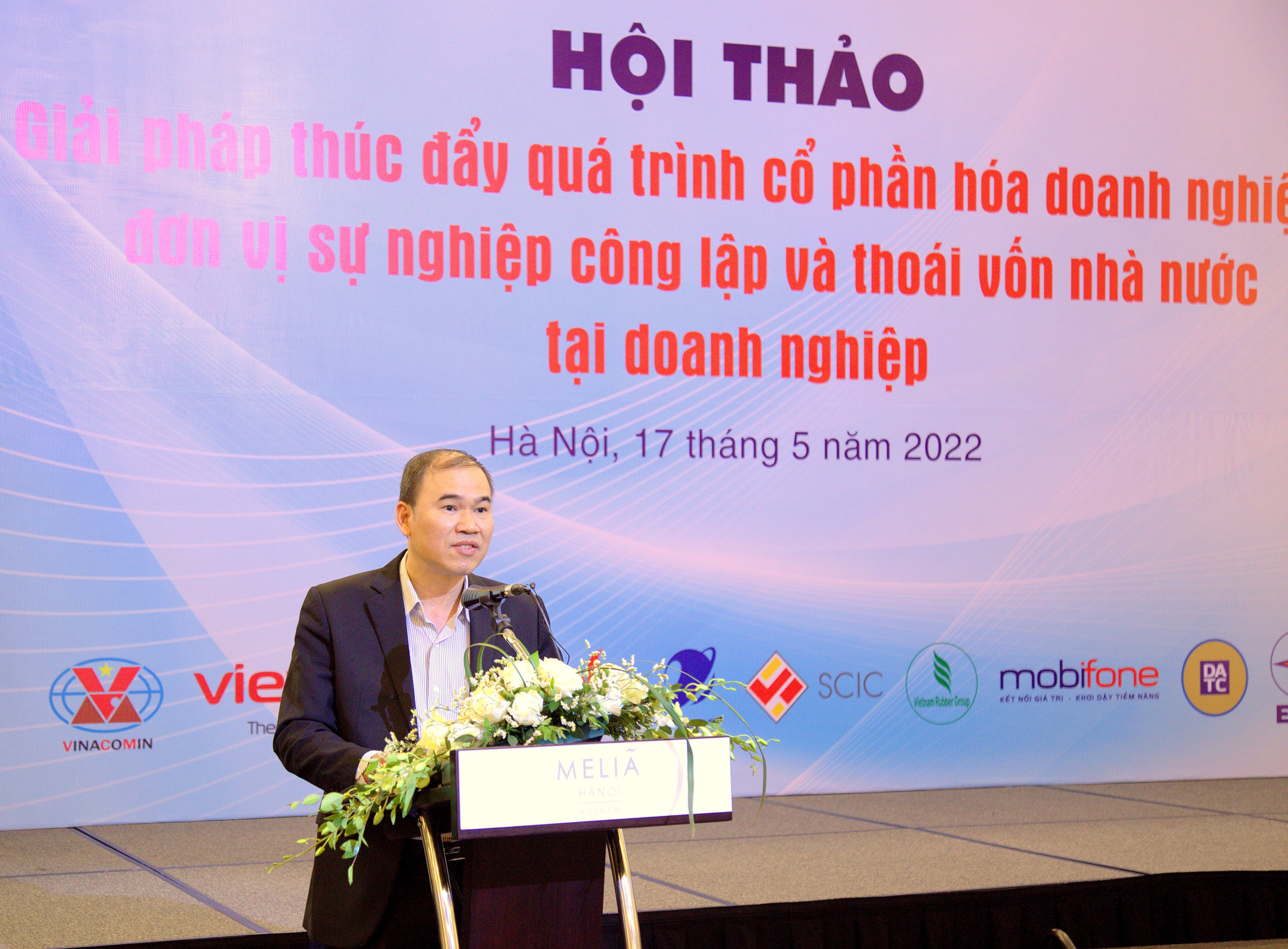 Ông Phạm Văn Đức - Phó Cục trưởng Cục Tài chính doanh nghiệp (Bộ Tài chính) phát biểu tại hội thảo.
