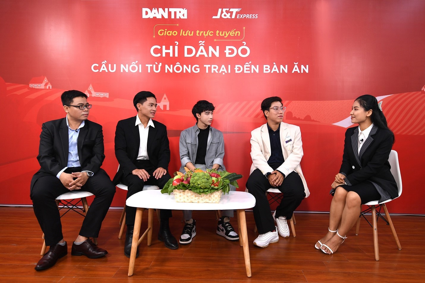 Tăng sức mua nông sản Việt nhờ giải pháp toàn diện từ các doanh nghiệp. Ảnh: BCT