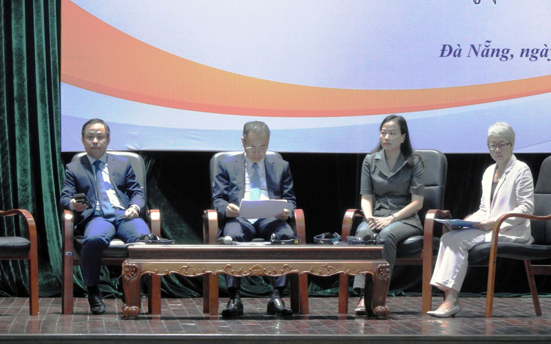 Đại sứ quán Việt Nam tại Thái Lan và các cơ quan chức năng Đà Nẵng giới thiệu tiềm năng, thế mạnh và những lĩnh vực ưu tiên thu hút đầu tư.
