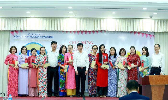 rong hành trình 19 năm xây dựng và phát triển, phụ nữ DATC đã có những đóng góp không nhỏ vào thành quả chung của Công ty