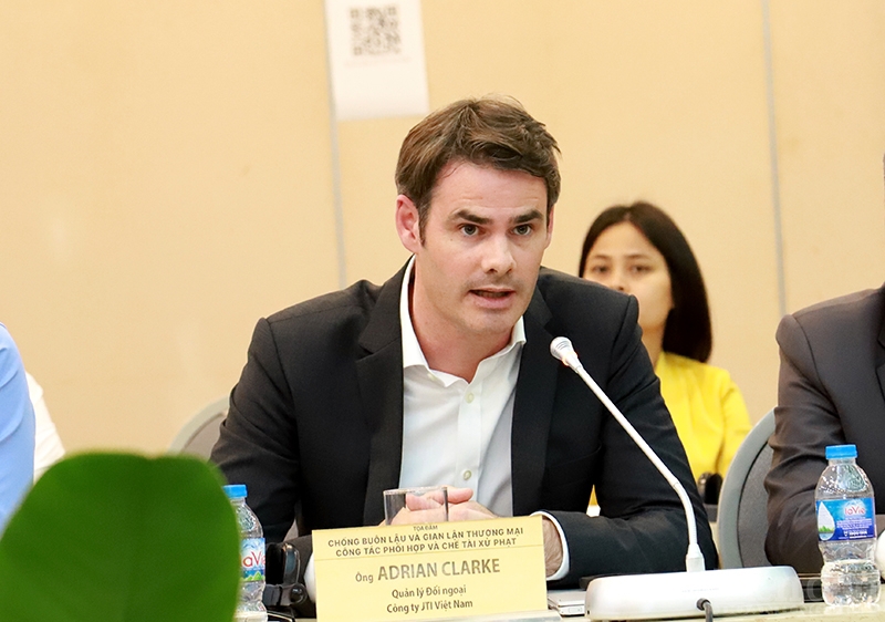 Đại diện JTI Việt Nam chia sẻ quan điểm về vấn đề kiểm soát buôn lậu bất hợp pháp.