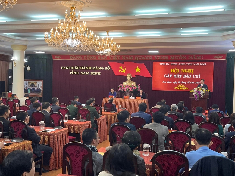 Đại diện các cơ quan báo chí tại buổi gặp mặt