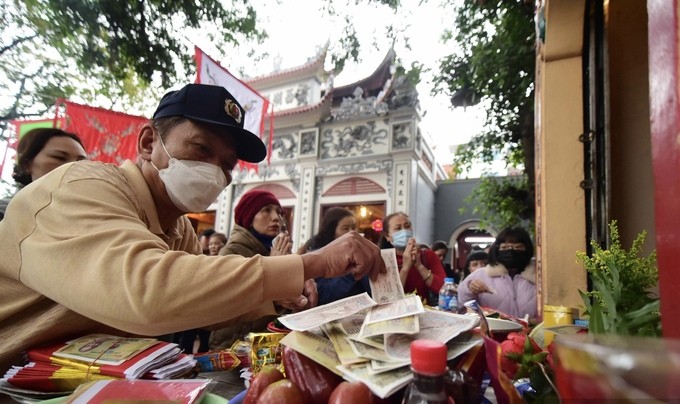 Tôn trọng sự tự chủ, độc lập trong quản lý tài chính của các cơ sở tín ngưỡng, tổ chức tôn giáo