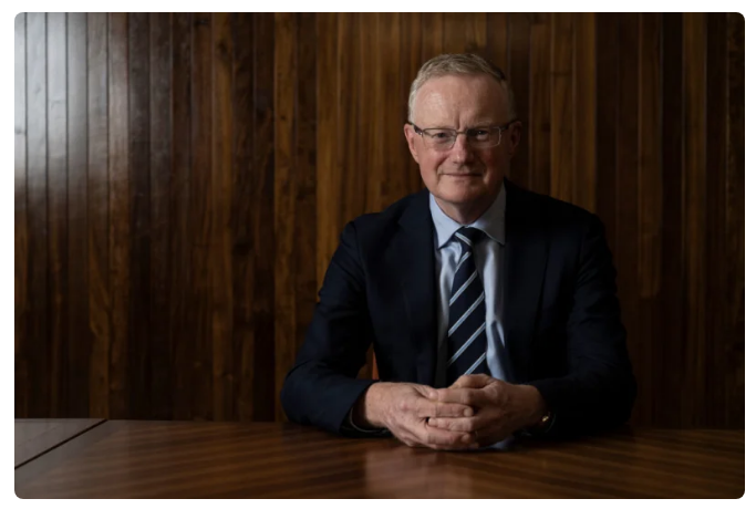 Thống đốc RBA Philip Lowe cho biết, việc tiếp tục thắt chặt chính sách tiền tệ là cần thiết để đảm bảo lạm phát trở về mức mục tiêu 2-3% mà Ngân hàng này đề ra.