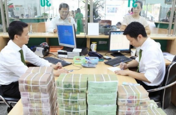 Nhu cầu tín dụng tăng thêm 53.000 tỷ đồng chỉ trong 10 ngày cuối tháng 3/2023. Ảnh: Internet