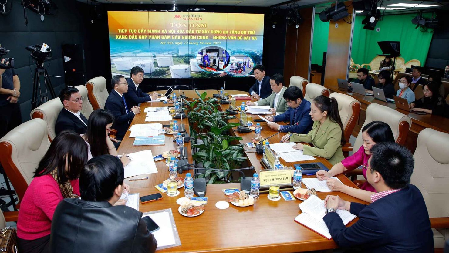 Tọa đàm Tiếp tục đẩy mạnh xã hội hóa đầu tư xây dựng hạ tầng dự trữ xăng dầu góp phần đảm bảo nguồn cung - những vấn đề đặt ra.