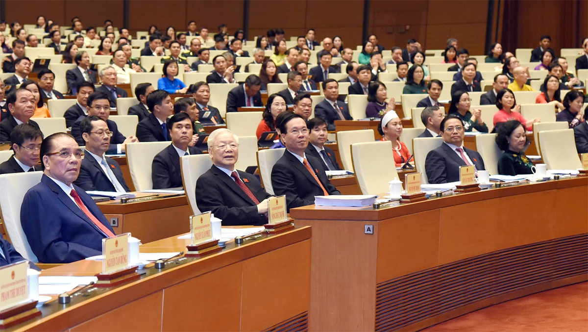 Các đồng chí lãnh đạo, nguyên lãnh đạo Đảng, Nhà nước và đại biểu Quốc hội dự khai mạc. Ảnh:  daibieunhandan.vn