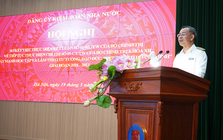 Bí thư Ban cán sự, Bí thư Đảng ủy, Tổng Kiểm toán Nhà nước Ngô Văn Tuấn chủ trì Hội nghị.