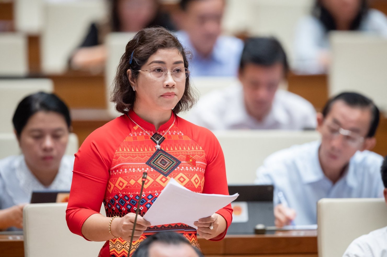 Đại biểu Phạm Thị Kiều - Đoàn đại biểu Quốc hội tỉnh Đắk Nông đóng góp ý kiến.