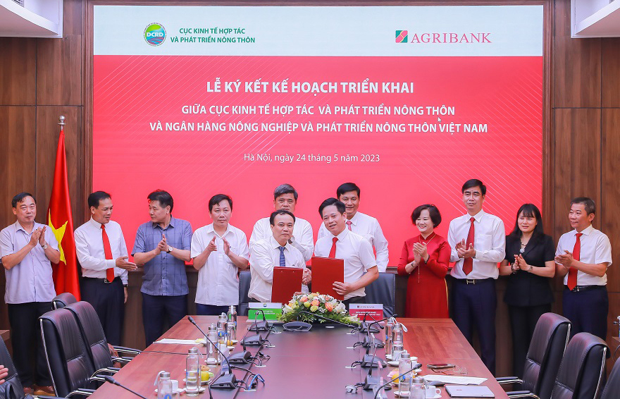 Lễ ký kết giữa Bộ Nông nghiệp và Phát triển nông thôn với Agribank.