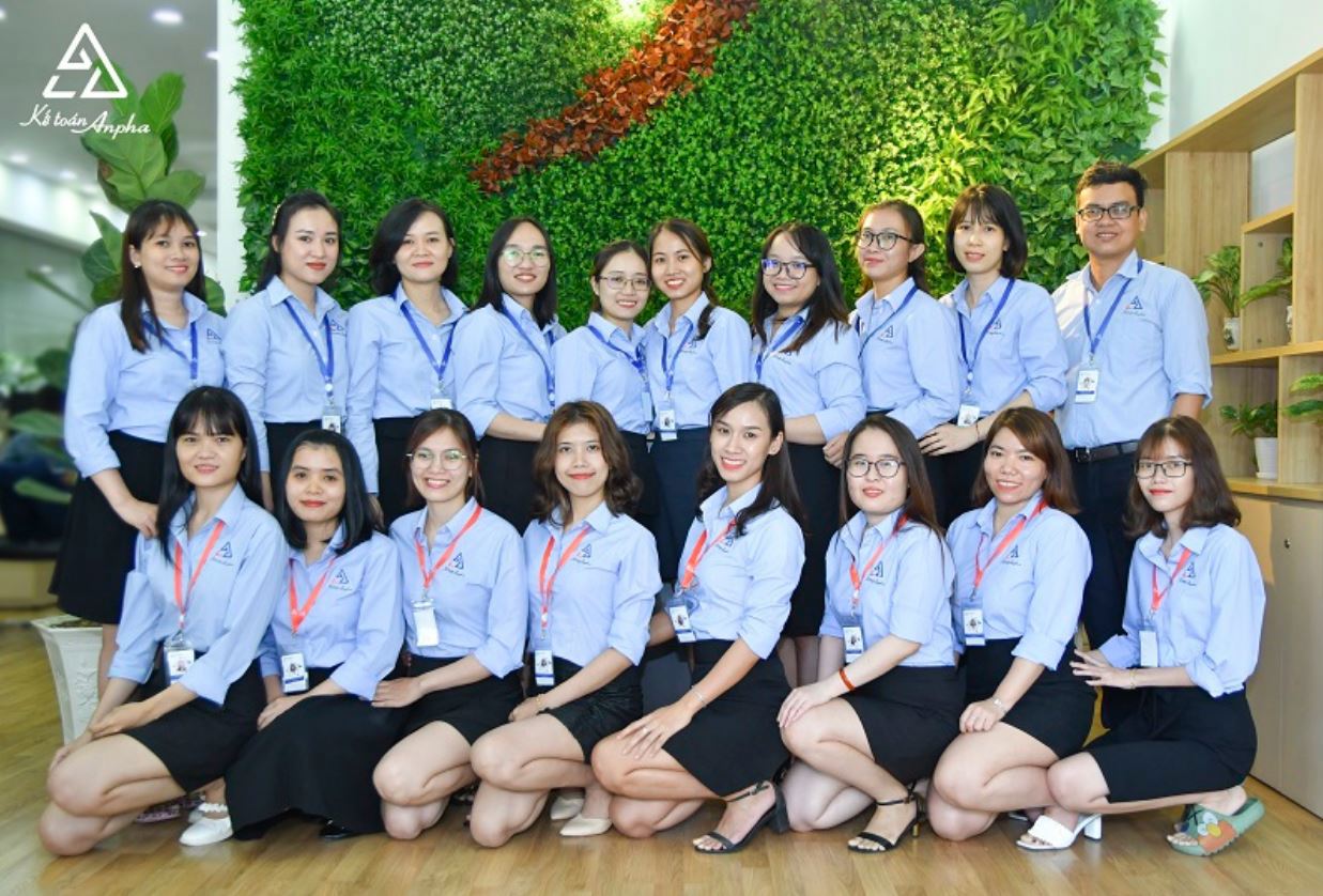 Tại Anpha, hoàn thành nhiệm vụ và mang đến cho khách hàng trải nghiệm hơn cả sự mong đợi là trách nhiệm bắt buộc đối với tất cả cán bộ nhân viên.