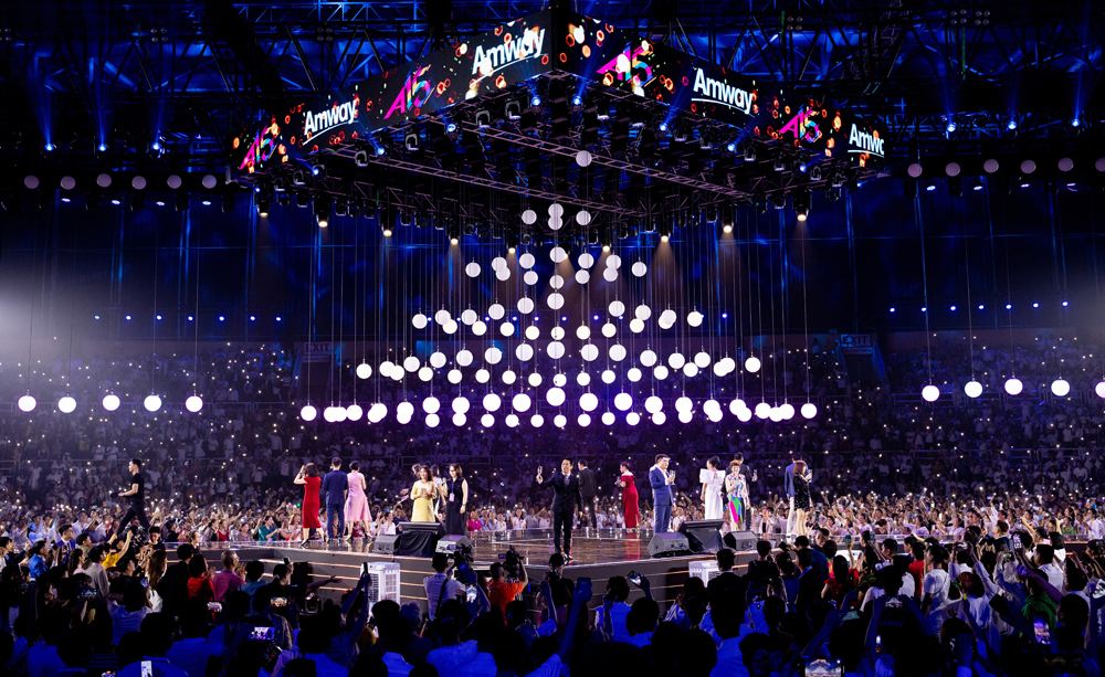 Lễ Kỷ niệm 15 năm Amway Việt Nam có mặt tại thị trường Việt Nam. Nguồn: Amway