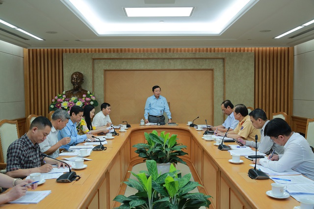 Phó Thủ tướng Chính phủ Trần Hồng Hà đề nghị cần có quy định, giải pháp để các chủ phương tiện quan tâm đến 