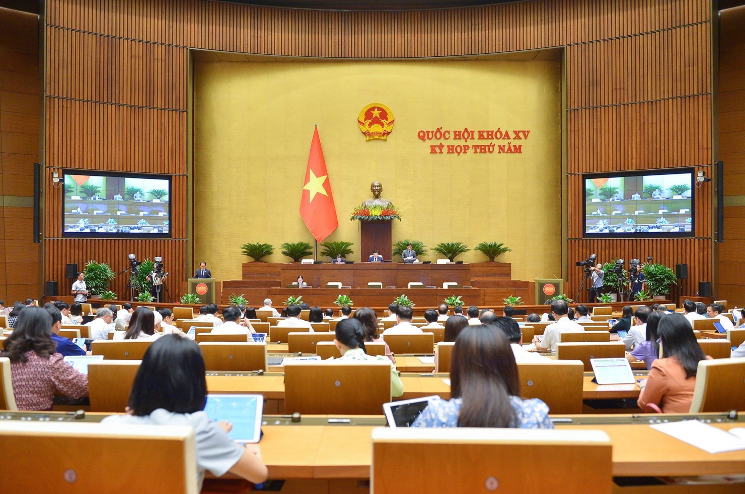 Chiều 23/6/2023, Quốc hội thảo luận về dự án Luật Kinh doanh bất động sản (sửa đổi).