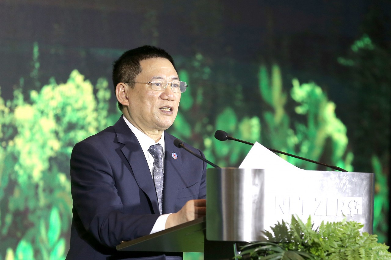 Bộ trưởng Bộ Tài chính Hồ Đức Phớc phát biểu tại hội thảo.