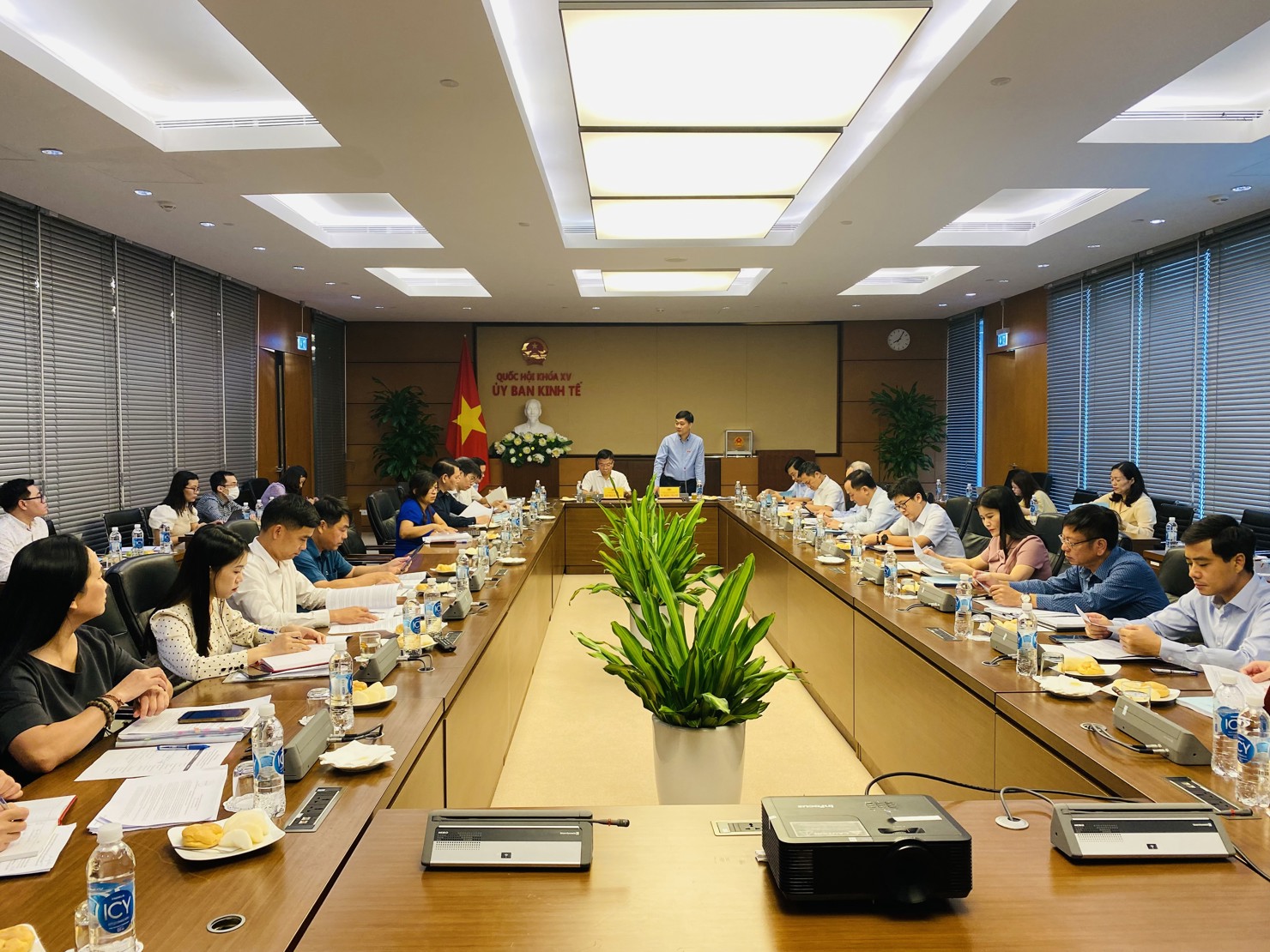 Quảng cảnh phiên họp.