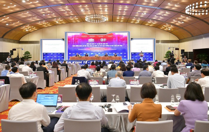 Củng cố động lực tăng trưởng truyền thống, phát huy, khai thác các động lực tăng trưởng mới