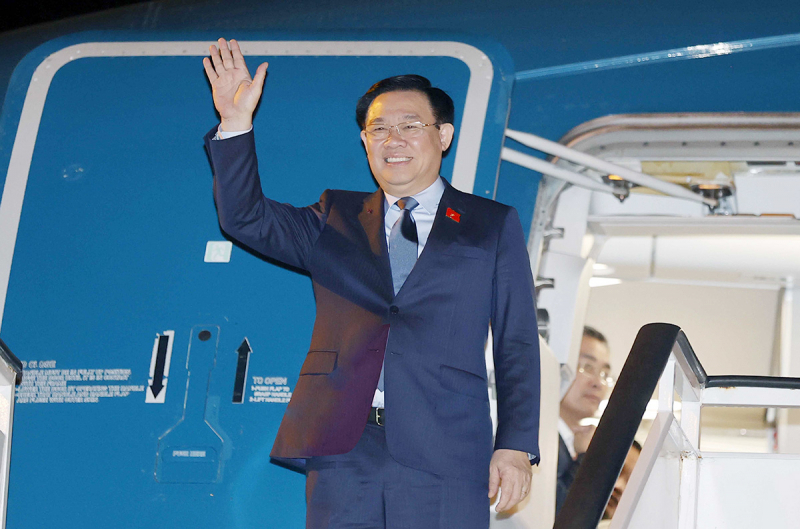 Chủ tịch Quốc hội Vương Đình Huệ lên đường về nước, kết thúc tốt đẹp chuyến thăm chính thức Bulgaria. Ảnh: Doãn Tấn