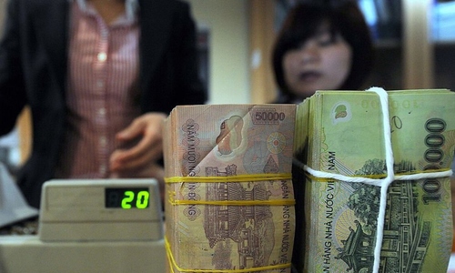 Thị trường tiền tệ cơ bản ổn định, mặt bằng lãi suất tiếp tục giảm; bảo đảm an toàn hệ thống ngân hàng.