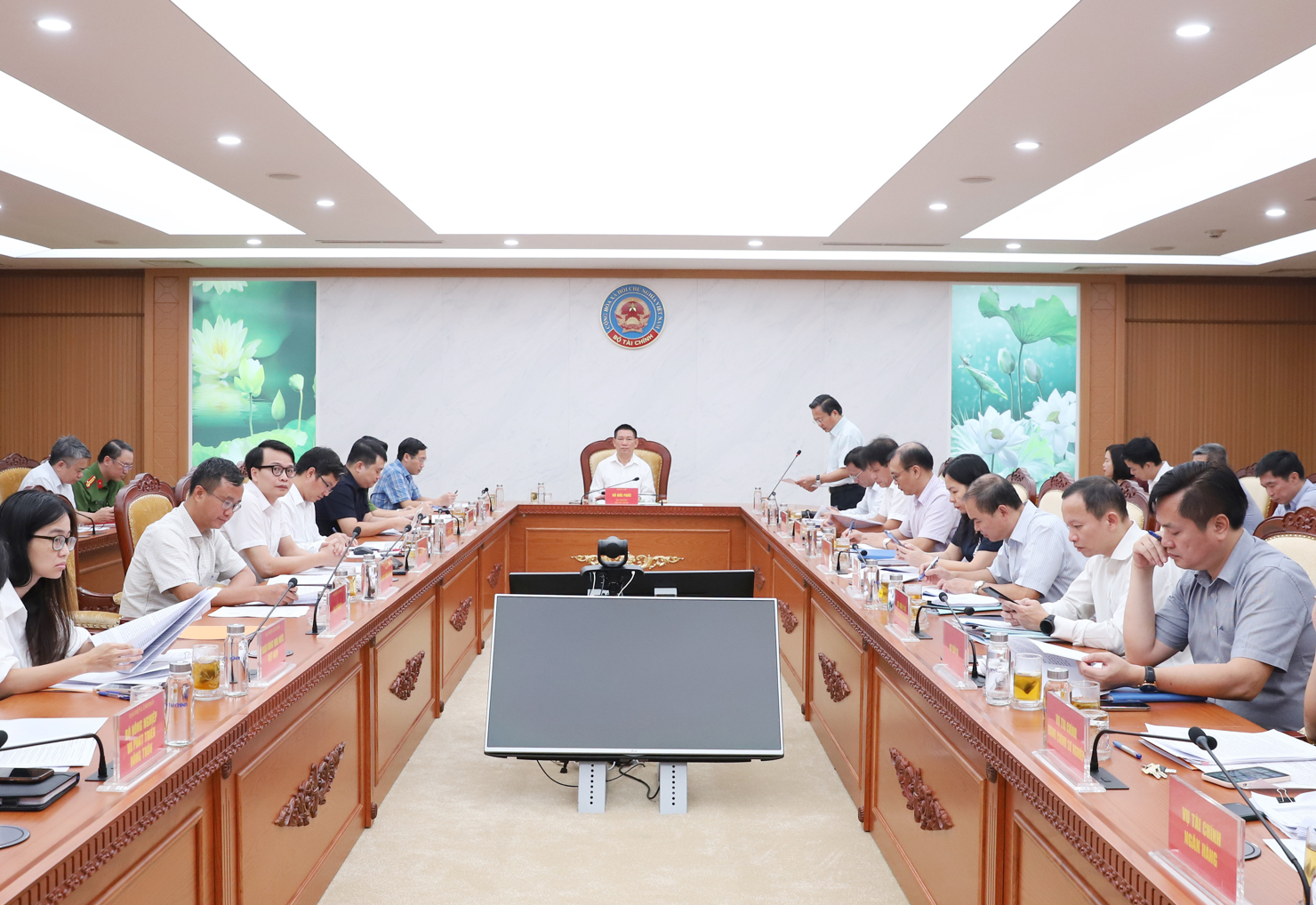 Quang cảnh Hội nghị tại điểm cầu trụ sở Bộ Tài chính. Ảnh: Gia Hân