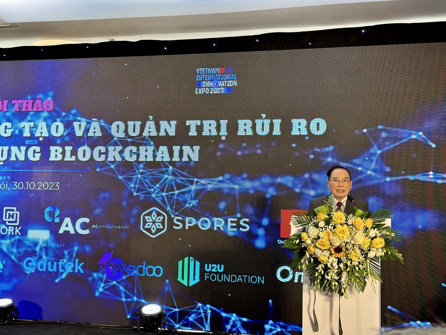 Ông Trần Văn Huây - Nguyên Thứ trưởng Bộ Khoa học và Công nghệ, Chủ tịch Hiệp hội Blockchain Việt Nam.
