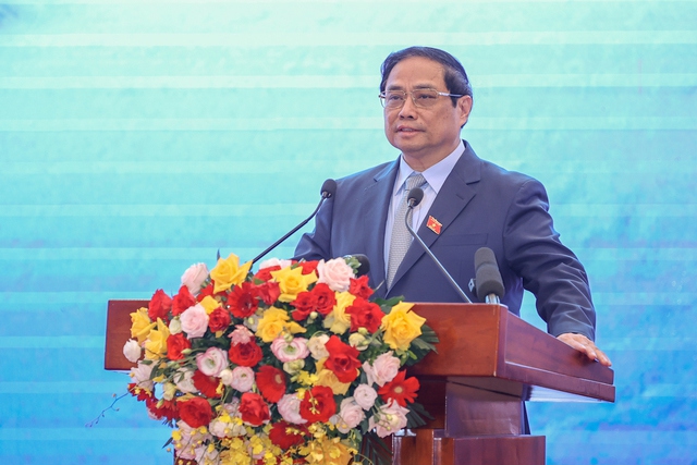 Thủ tướng Phạm Minh Chính đánh giá cao sự cố gắng, quyết tâm của các bên liên quan trong công tác đàm phán, phát triển dự án, tìm kiếm các giải pháp phù hợp - Ảnh: VGP/Nhật Bắc