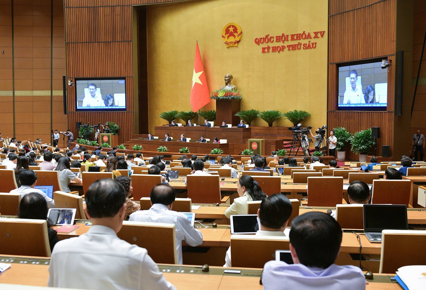 Phiên chất vấn của Quốc hội ngày 6/11.