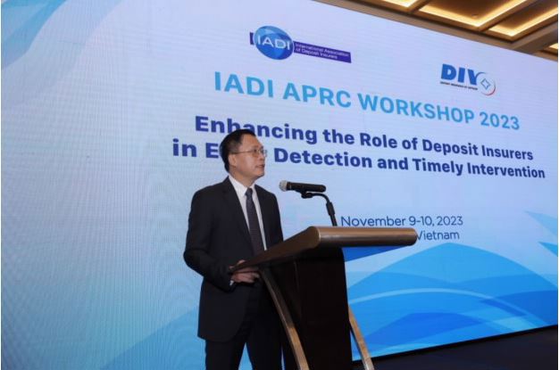 Ông Phạm Bảo Lâm - Chủ tịch HĐQT Bảo hiểm tiền gửi Việt Nam phát biểu khai mạc Hội thảo .