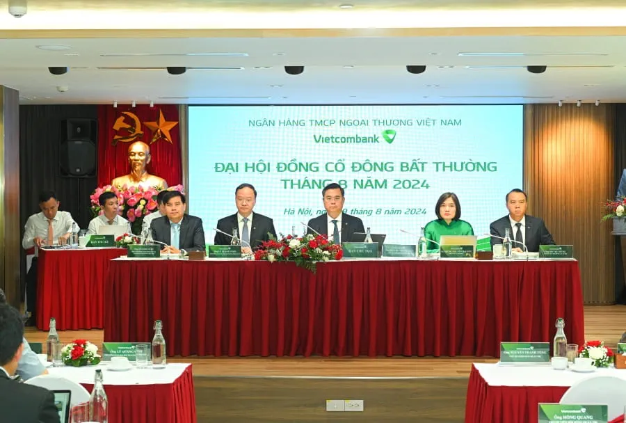 Ban Chủ tọa điều hành Đại hội đồng cổ đông bất thường Vietcombank tháng 8/2024
