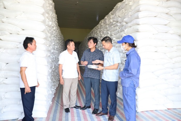 Tăng cường kiểm tra, giám sát chất lượng gạo nhập kho dự trữ quốc gia
