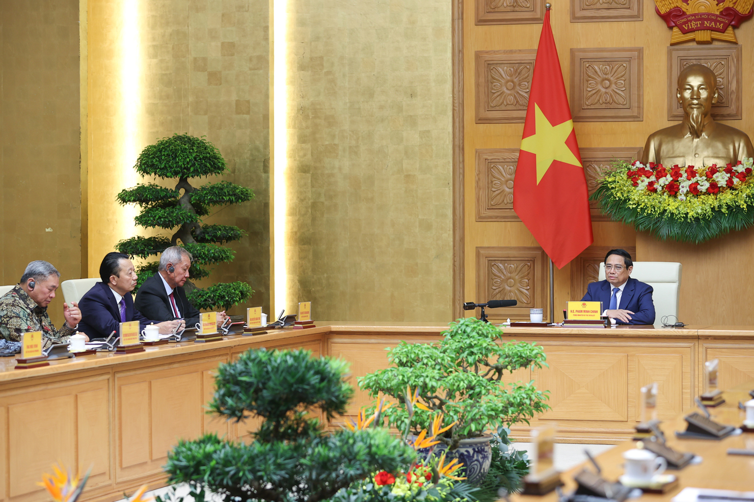 Thủ tướng Phạm Minh Chính đề nghị ASEAN BAC cùng Chính phủ và nhân dân các nước ASEAN thực hiện 05 đồng hành - Ảnh: VGP/Nhật Bắc  