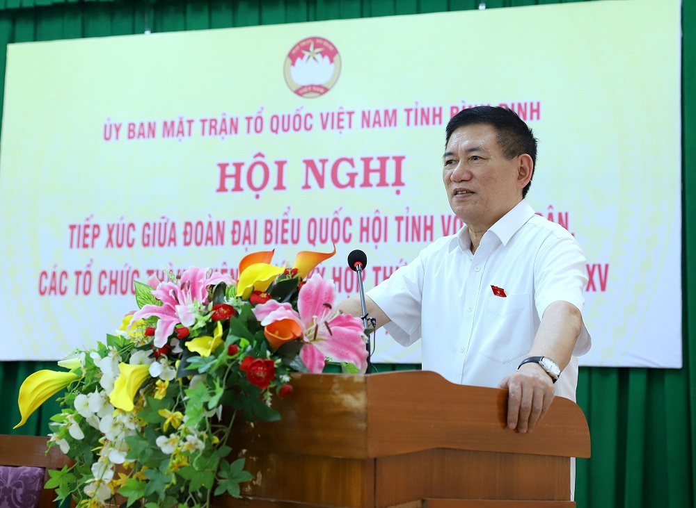 Phó Thủ tướng Chính phủ, Bộ trưởng Bộ Tài chính Hồ Đức Phớc phát biểu tại Hội nghị. Ảnh: Văn Trường