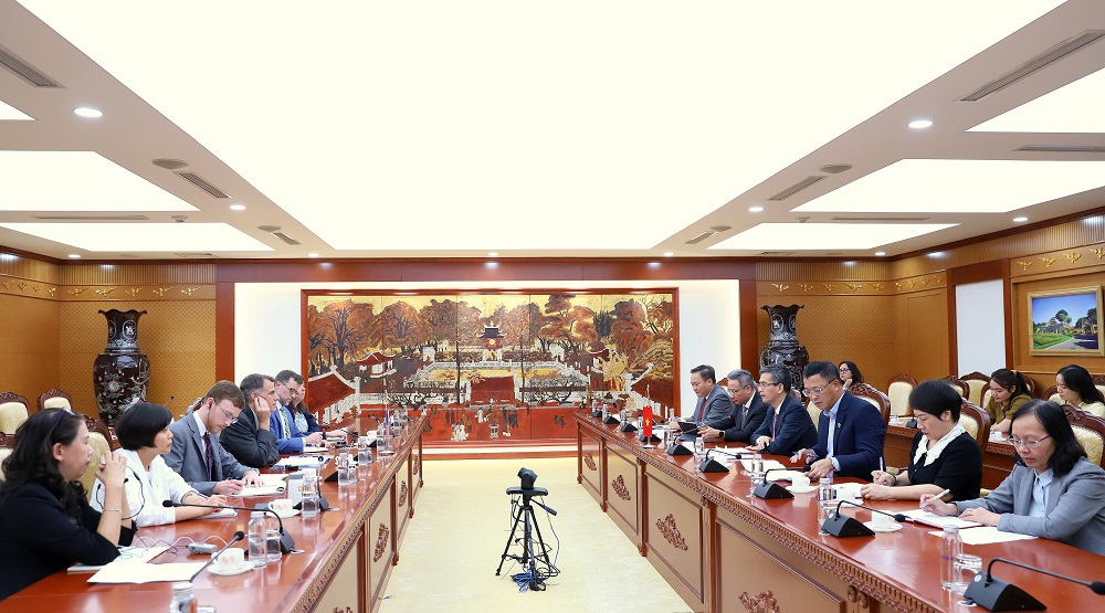 Quang cảnh buổi tiếp. 