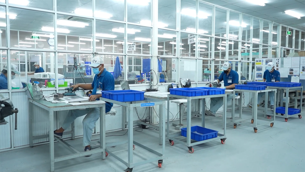 Chỉ số sản xuất công nghiệp (IIP) tháng 10 của Long An tăng 8,22% so với cùng kỳ; nhiều nhóm sản phẩm công nghiệp có sản lượng tăng so cùng kỳ.