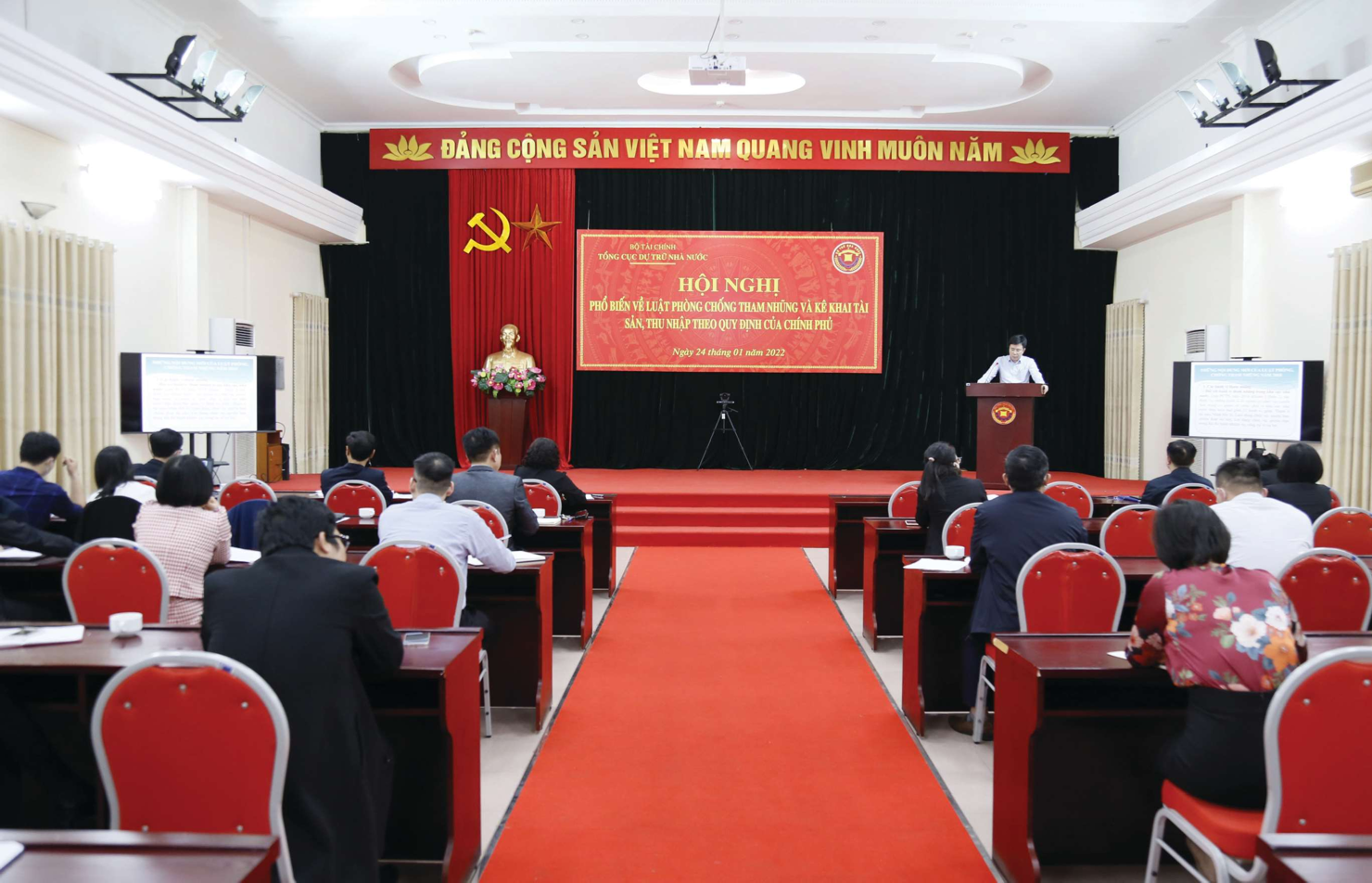 Tổng cục DTNN sẽ tăng cường tuyên truyền, phổ biến giáo dục pháp luật có liên quan tới cán bộ, công chức, người lao động trong toàn Ngành.