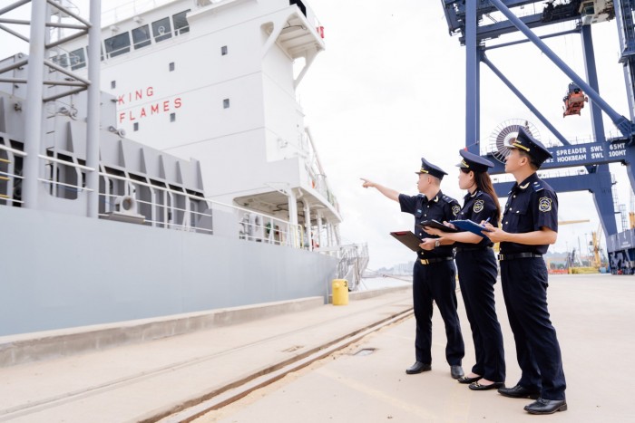 Vững vàng trên mặt trận chống buôn lậu