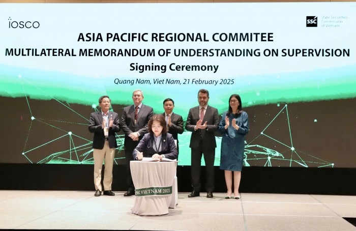 Nâng tầm thị trường chứng khoán Việt Nam trên trường quốc tế