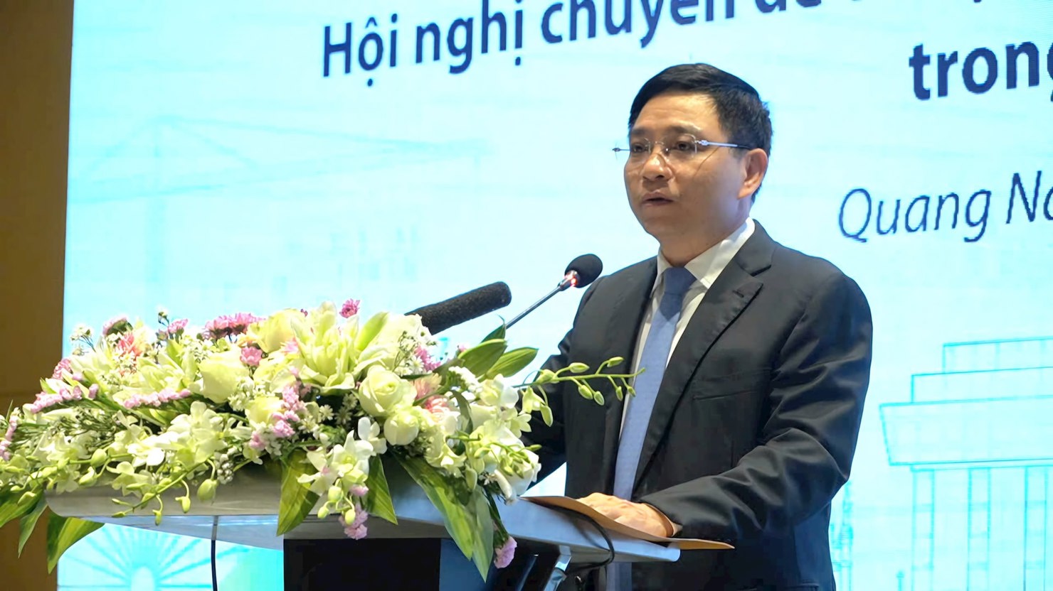 Bộ trưởng Bộ Tài chính Nguyễn Văn Thắng phát biểu tại Hội nghị.