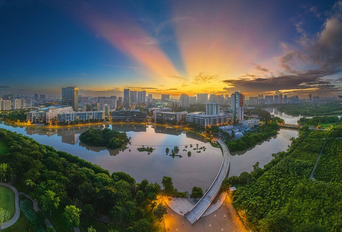 Khu đô thị Phú Mỹ Hưng toạ lạc tại quận 7, thuộc phía Nam TP. Hồ Chí Minh. Từng là một khu đầm lầy hoang vu, Phú Mỹ Hưng đã chuyển mình thành khu đô thị kiểu mẫu bậc nhất Việt Nam.  Ảnh: Nguyễn Công Thử