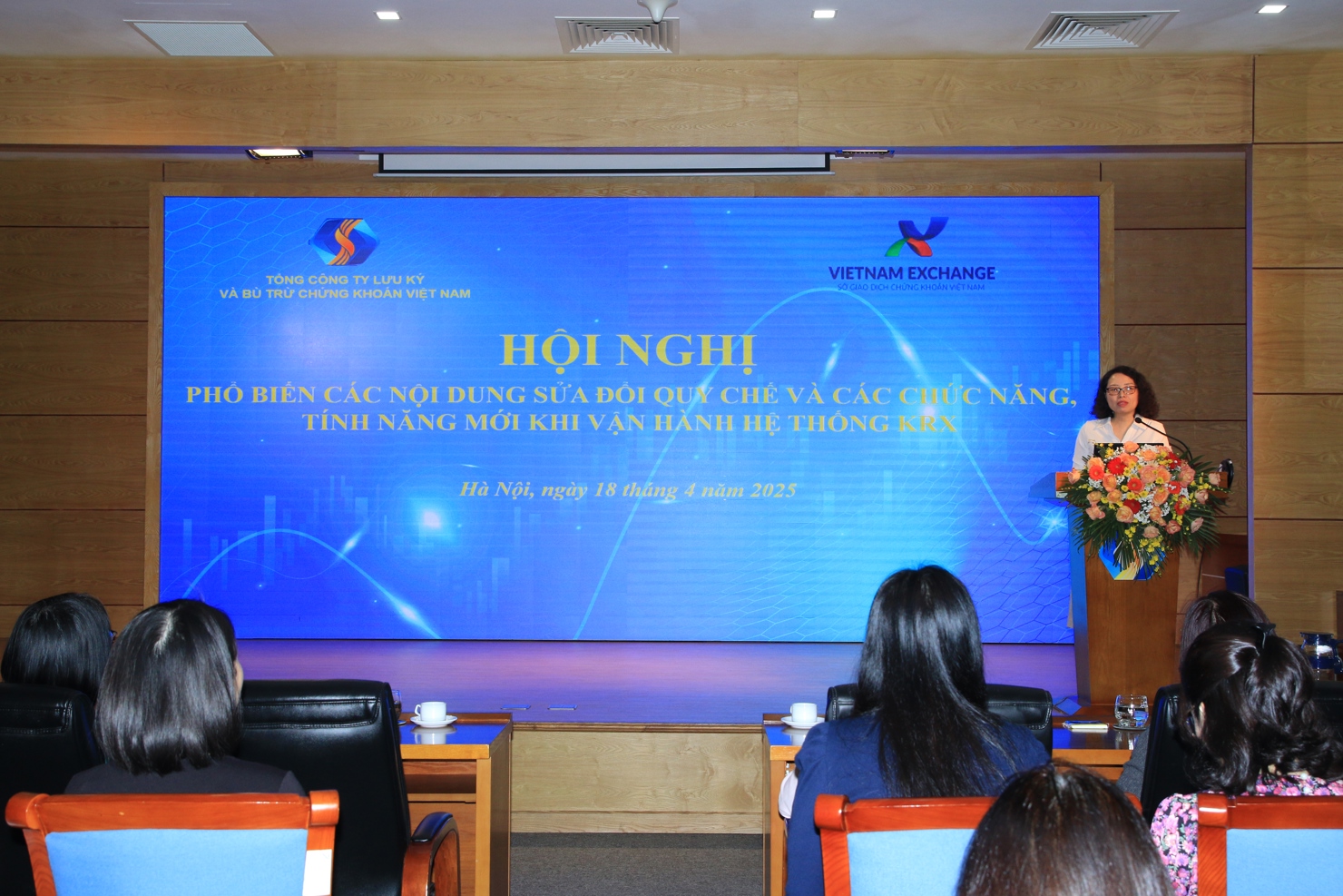 Bà Tạ Thanh Bình  –  Tổng Giám đốc VSDC