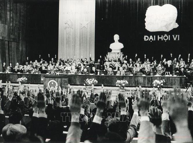 Đại hội lần thứ VI của Đảng năm 1986 mở đầu công cuộc đổi mới, khơi dậy và phát huy sức mạnh, tiềm năng để đưa đất nước tiến lên. Ảnh: Tư liệu/TTXVN 